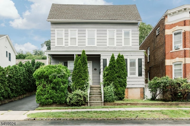 49 Park Ave Unit 3