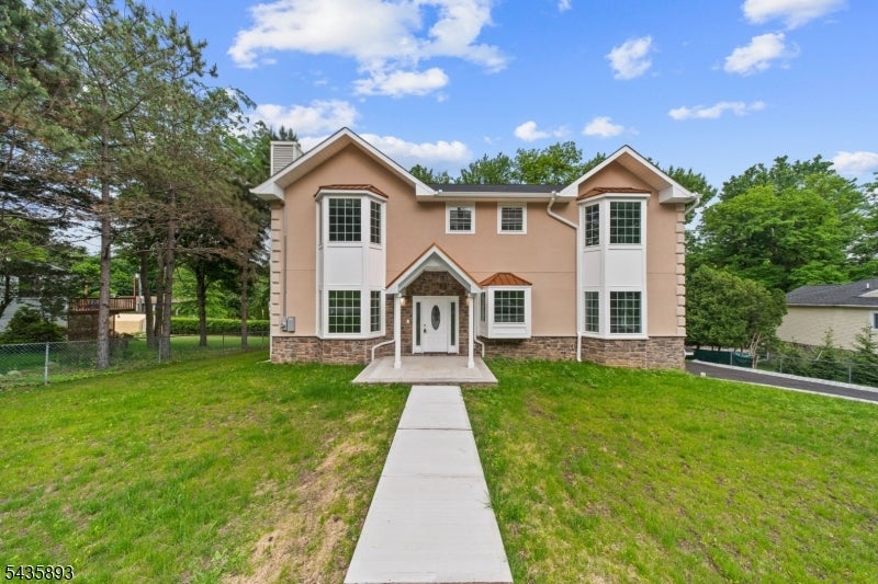 418 East Ave