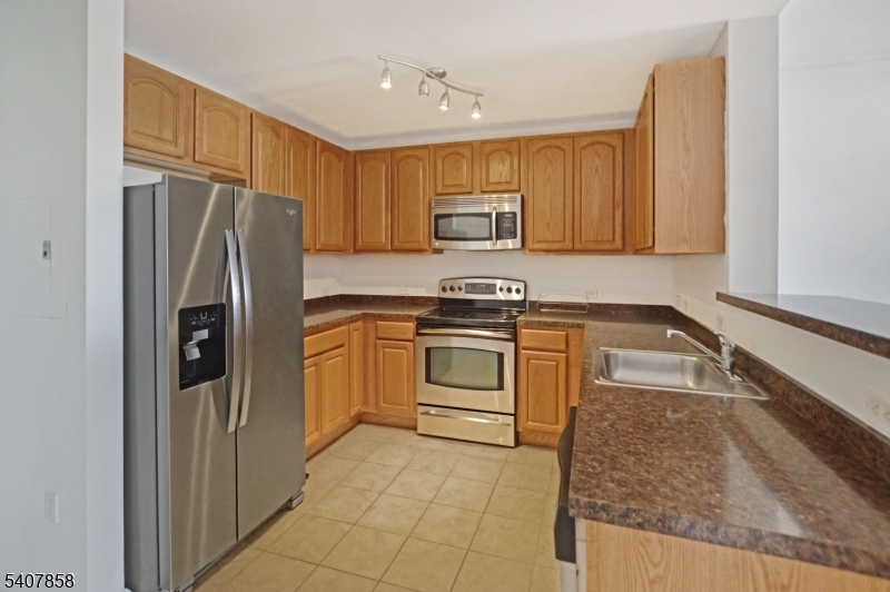 1 Carriage City Plz 1203