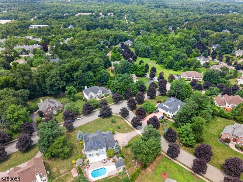 22 Jarombek Dr