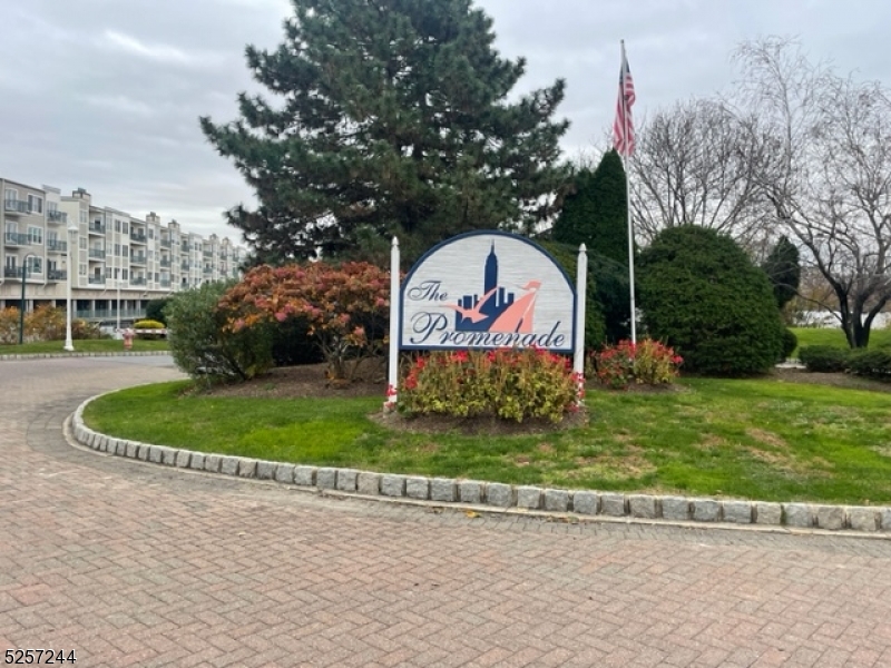 327 The Promenade 327