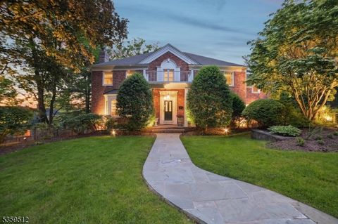 77 Dale Dr Summit City NJ 07901