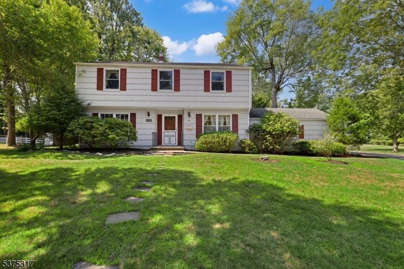 6 Armstrong Ave
