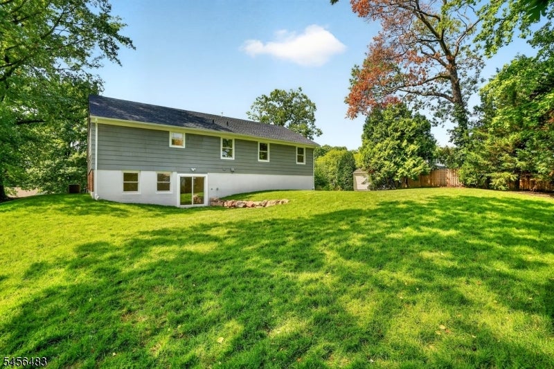 910 Minisink Way