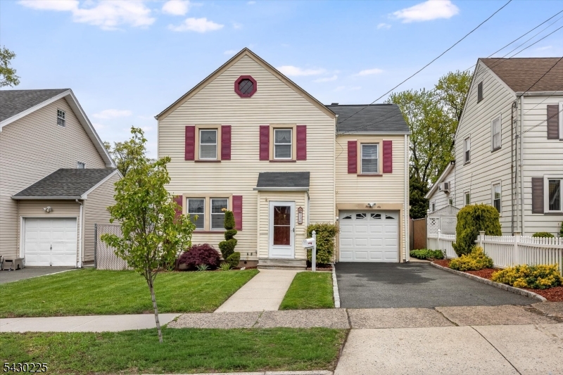 136 Sunset Ave