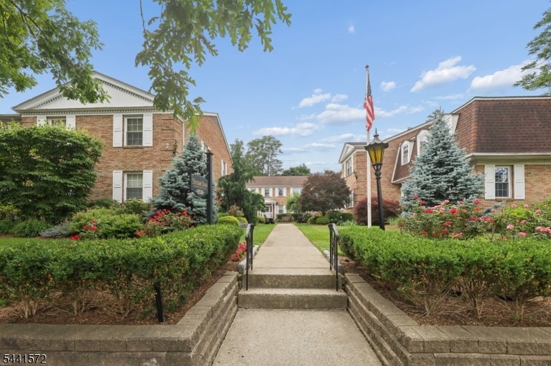 364 East Ridgewood Ave 3