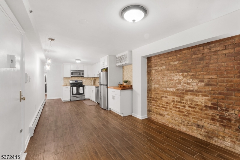 703 Park Ave 1