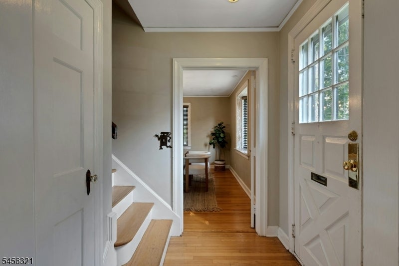 12 Hillside Ave