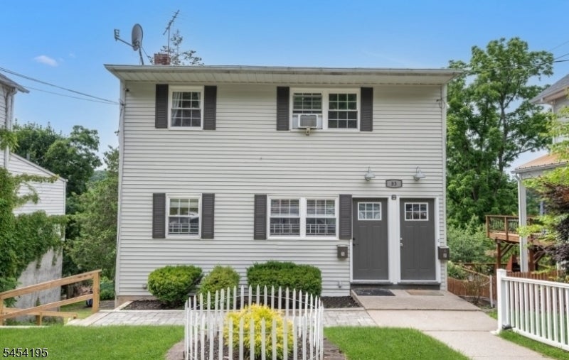 83 Chestnut St 2