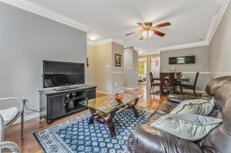 705 Clark Cir