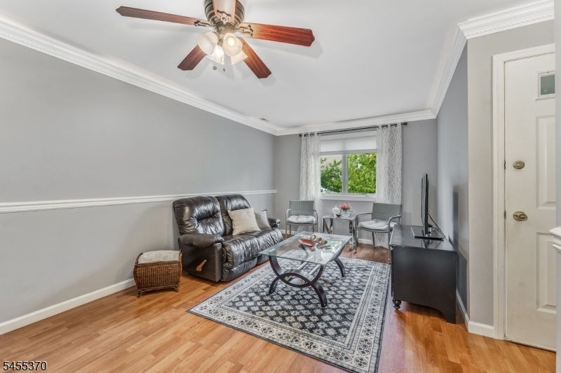 705 Clark Cir