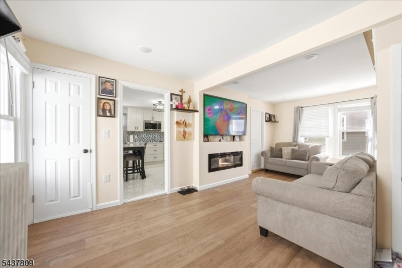 56 Ashland Ave