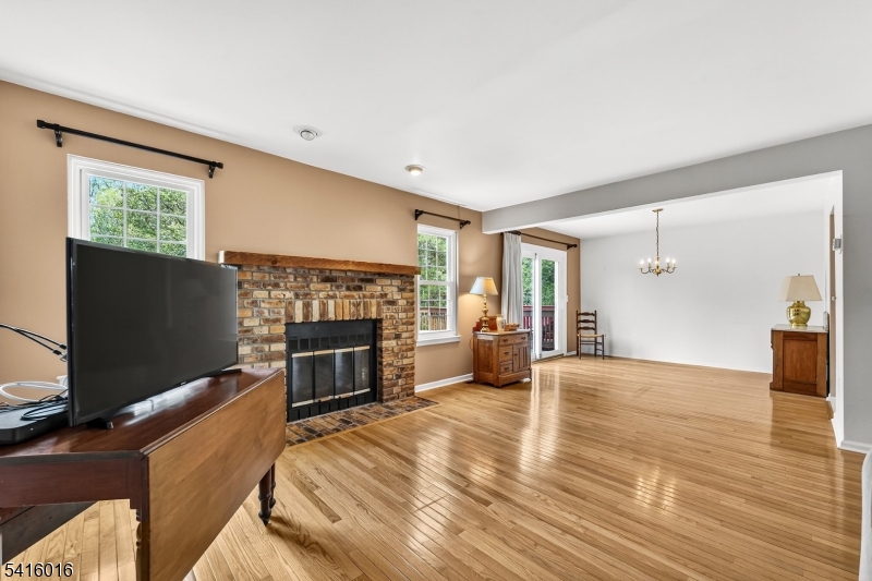 7 Munsee Trail