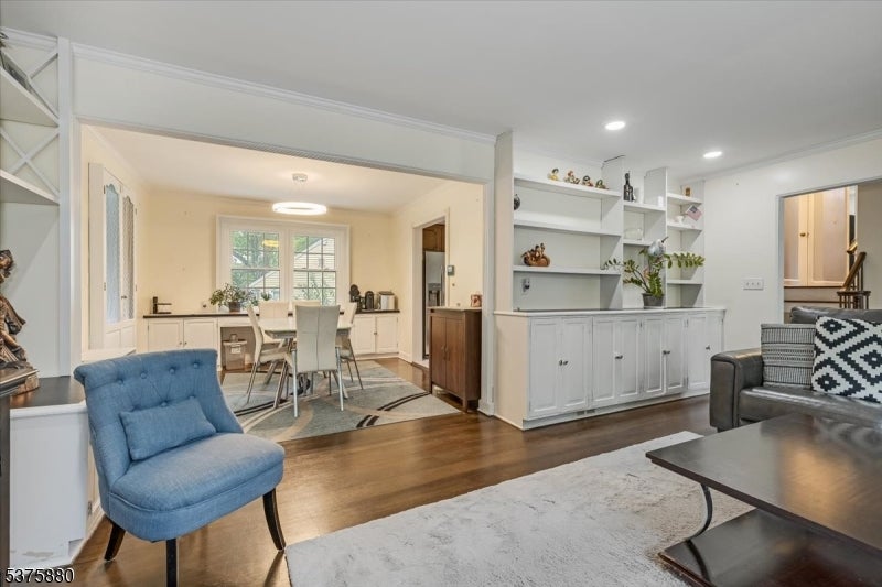106 Greenwood Dr