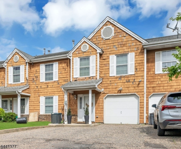 19 Delavan Ct