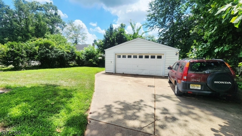 314 Easton Ave