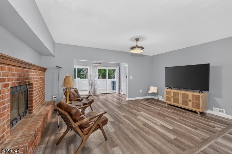 3505 Pinhorn Drive