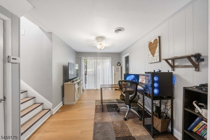 68 Carrie Ct