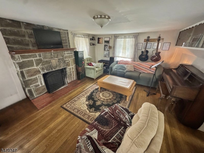 609 Milford Rd