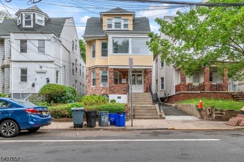 45 Seymour Ave Newark City NJ 07108