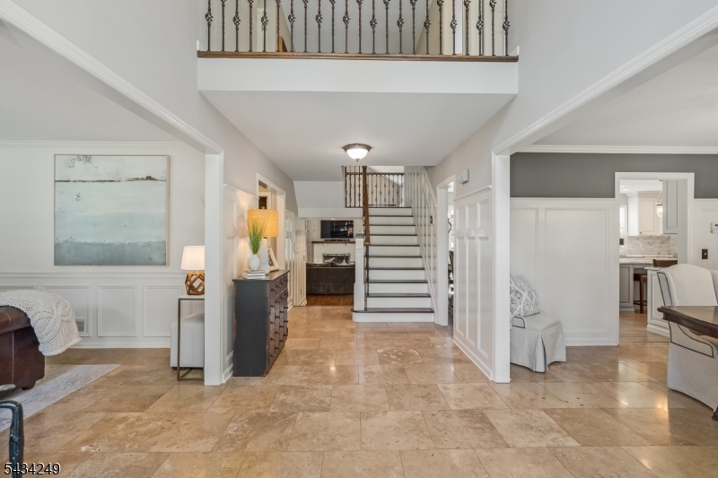 120 Woods End Dr