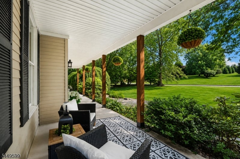 309 Greens Ridge Rd