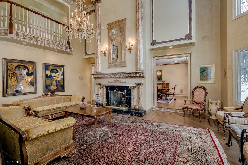 5 Queens Ct