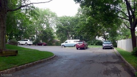 Photo of 11 E Cliff St, Somerville, NJ 08876 (MLS # 3994814)