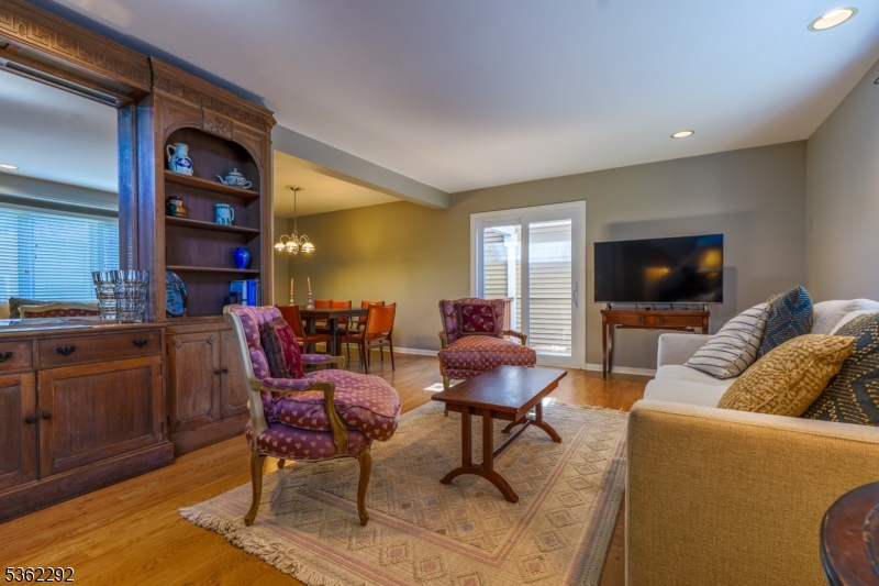 260 Clarken Dr