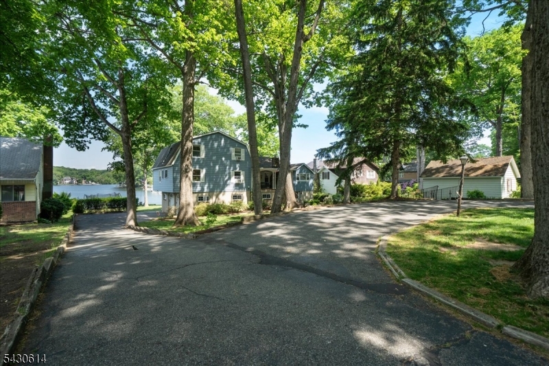 63 E Shore Rd