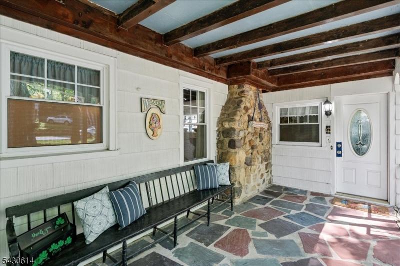 63 E Shore Rd