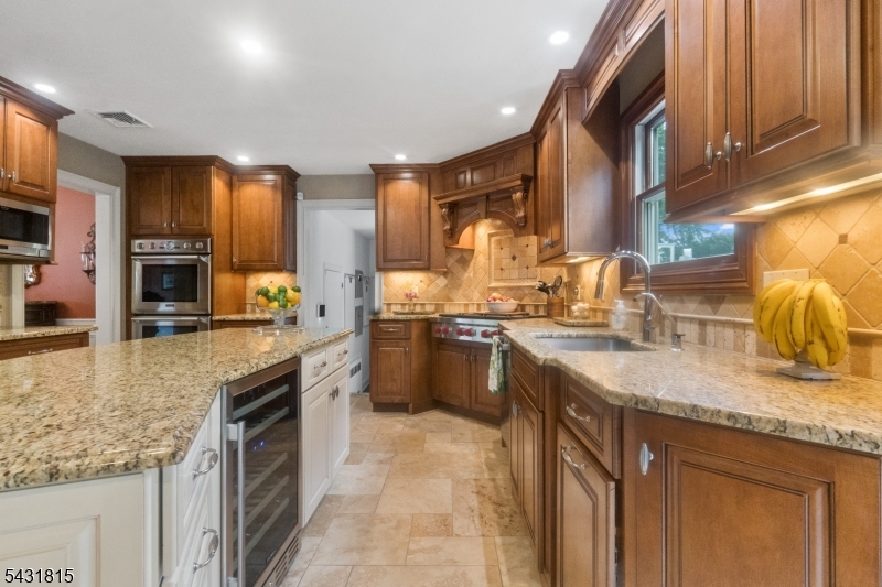 16 Trinity Pl