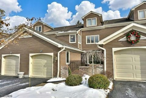 272 Belmont Pl Mahwah Twp. NJ 07430