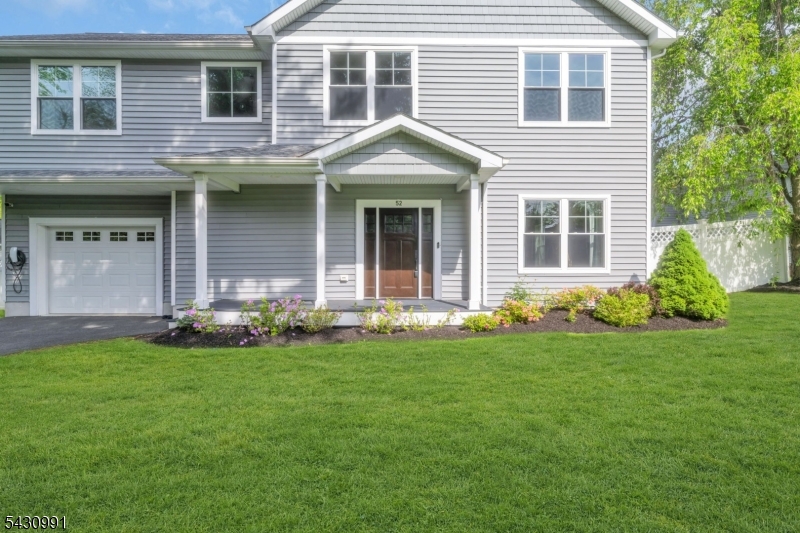 52 Clearmont Ave