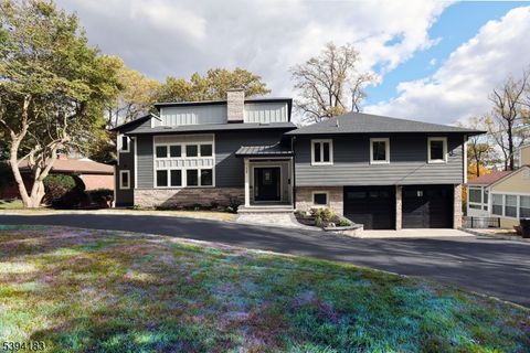 Photo of 17 Mountain Dr, West Orange, NJ 07052 (MLS # 3995074)