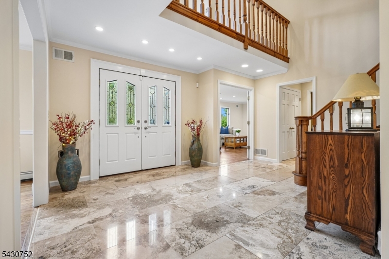 36 Pheasant Run Dr