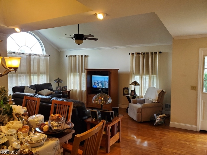 2508 Spring Hill Dr