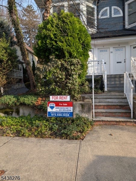 36 Phoenix Ave A