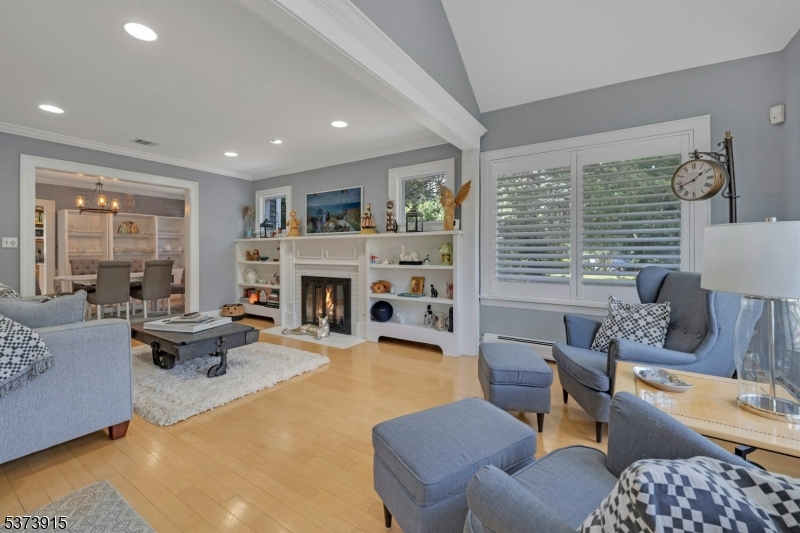 172 Ackerman Ave