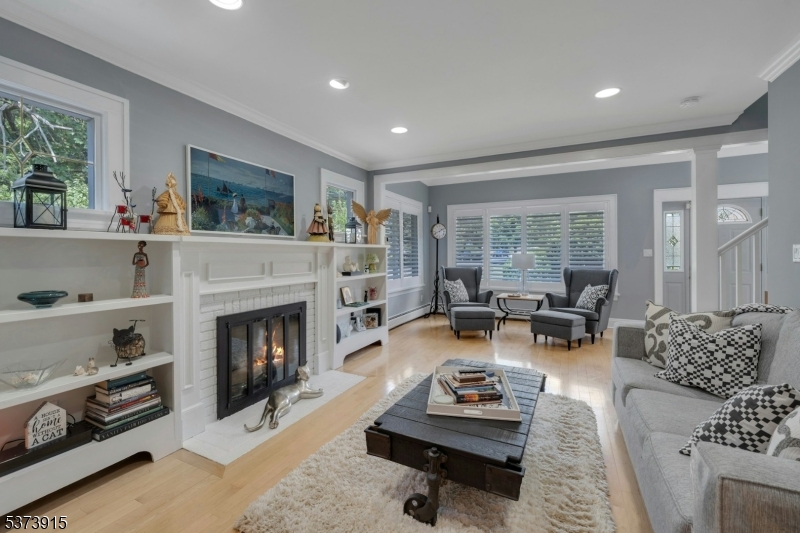 172 Ackerman Ave