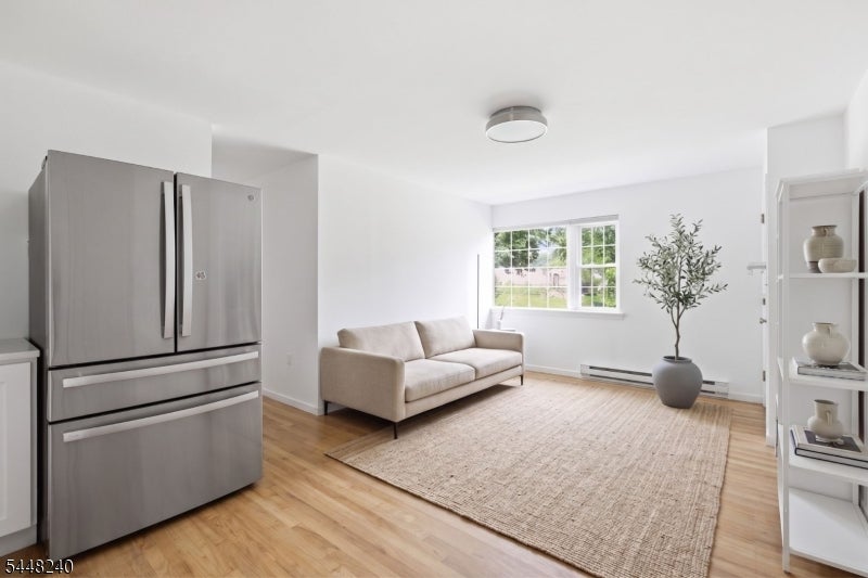 52 Lakeside Dr A