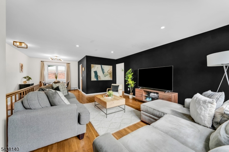 43 Conforti Ave 60