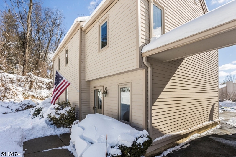 2 C Somerset Hills Court 2C