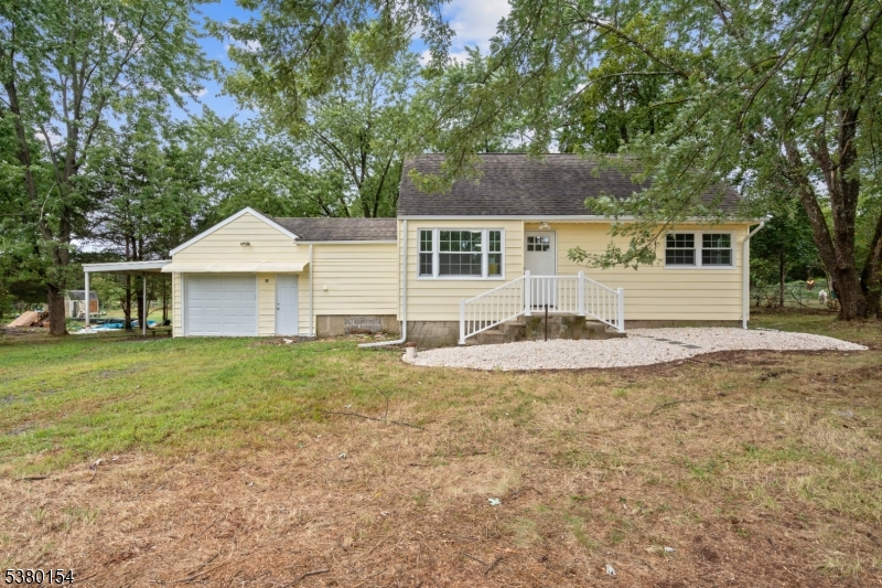 60 Ellison Rd
