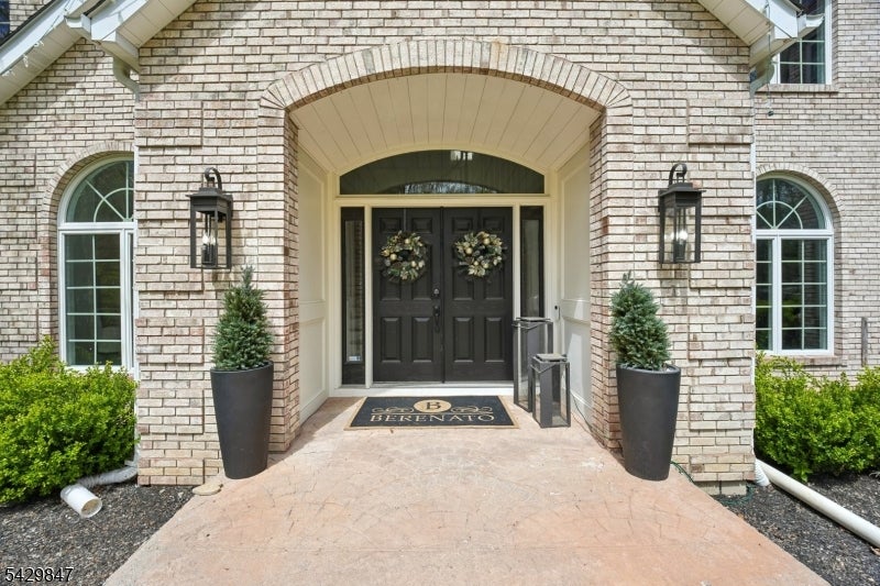 9 Natale Dr