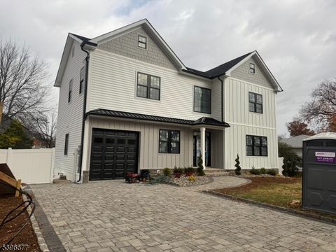 25 Poplar Ter Clark Twp. NJ 07066
