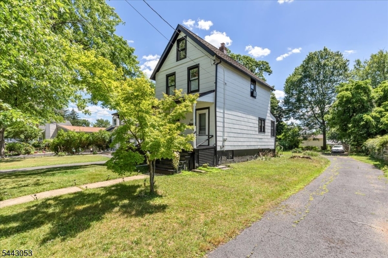 247 Jefferson Ave