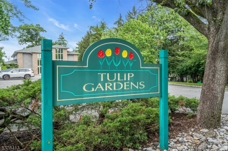 11 Tulip Cres 1
