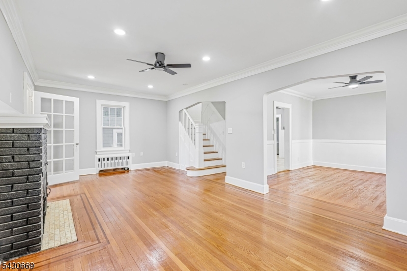 423 E Lincoln Ave