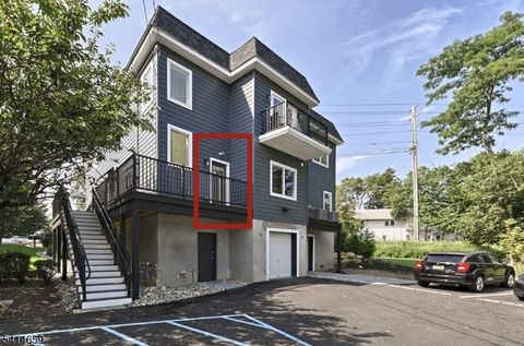 126 Newark Pompton Tpke B Pequannock Twp. NJ 07440